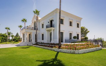 Property slide 24