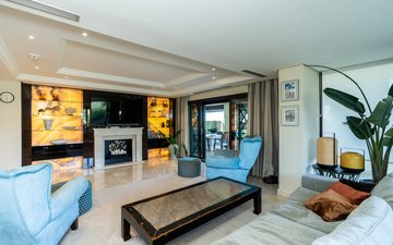 Property slide 17