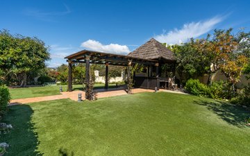 Property slide 40
