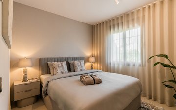 Property slide 16