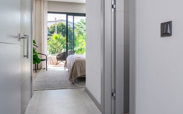 Property slide 48