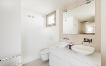 Property slide 14