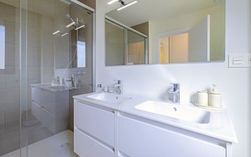 Property slide 24