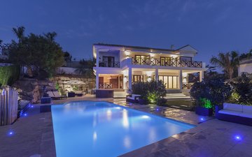 Property slide 39