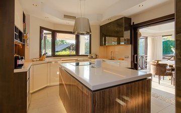 Property slide 18
