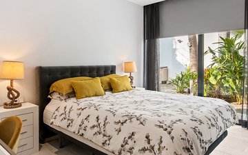 Property slide 10