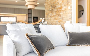 Property slide 17