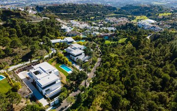 Slajd nieruchomości 32