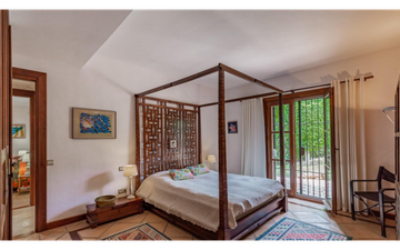 Property slide 18