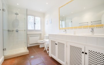 Property slide 17