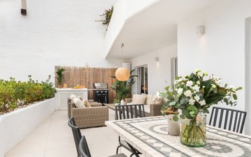 Property slide 21