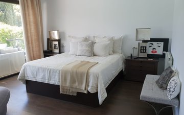 Property slide 18