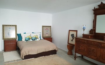 Property slide 25