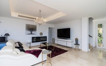 Slajd nieruchomości 11