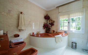 Property slide 10