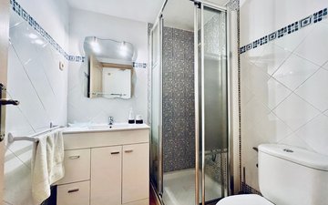 Eigenschaftsfolie 12