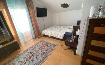 Property slide 14