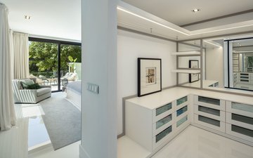 Property slide 19