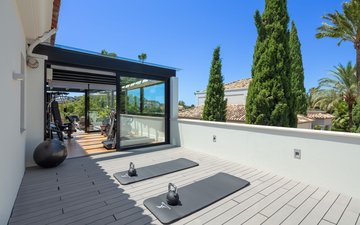 Property slide 42