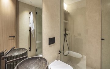 Property slide 16