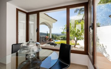 Property slide 32