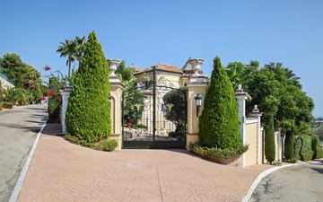 Property slide 27
