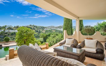Property slide 35