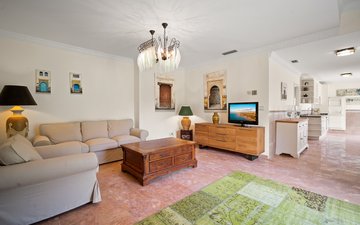 Property slide 18