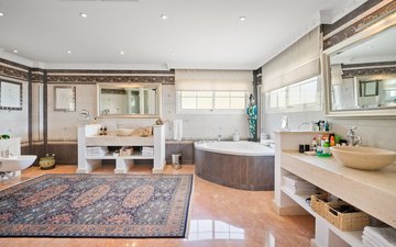 Property slide 21