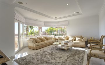 Property slide 19