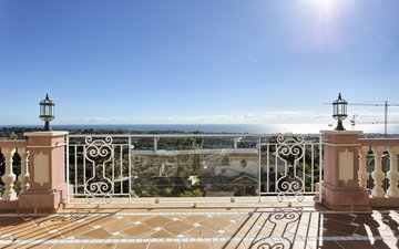 Property slide 48