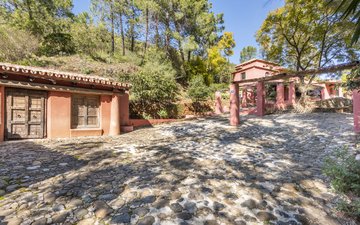 Property slide 23