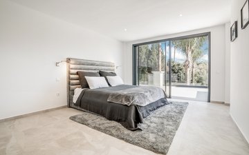 Property slide 10