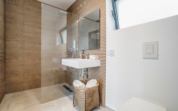 Property slide 18