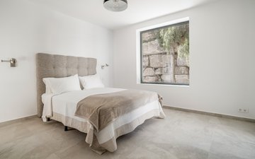 Property slide 20