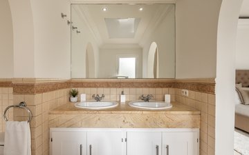 Property slide 20