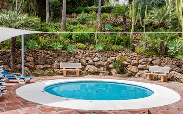 Property slide 31