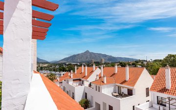 Property slide 39