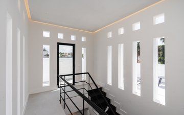 Property slide 18