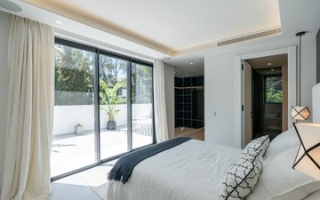 Property slide 20