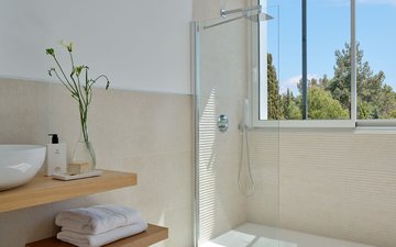 Property slide 14