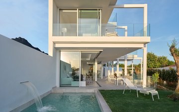 Property slide 21