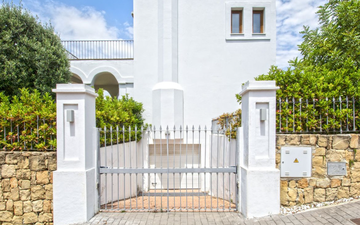 Property slide 21