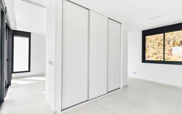 Property slide 31