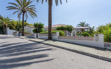 Property slide 22