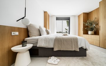 Property slide 17