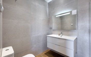 Property slide 16