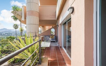Property slide 30