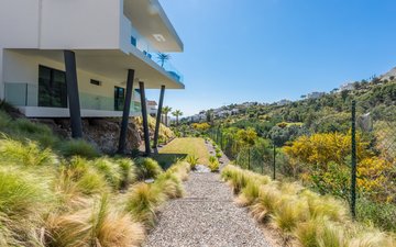 Property slide 24