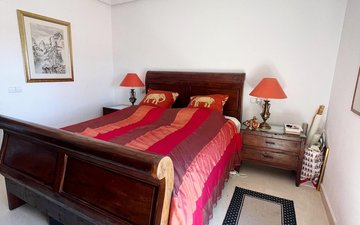 Property slide 10